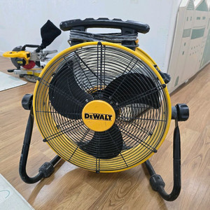 디월트 DXF1853 서큘레이터 (15만 직거래)