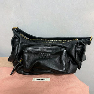 하이퀄리티+무배) 미우미우 나파 가죽 호보백