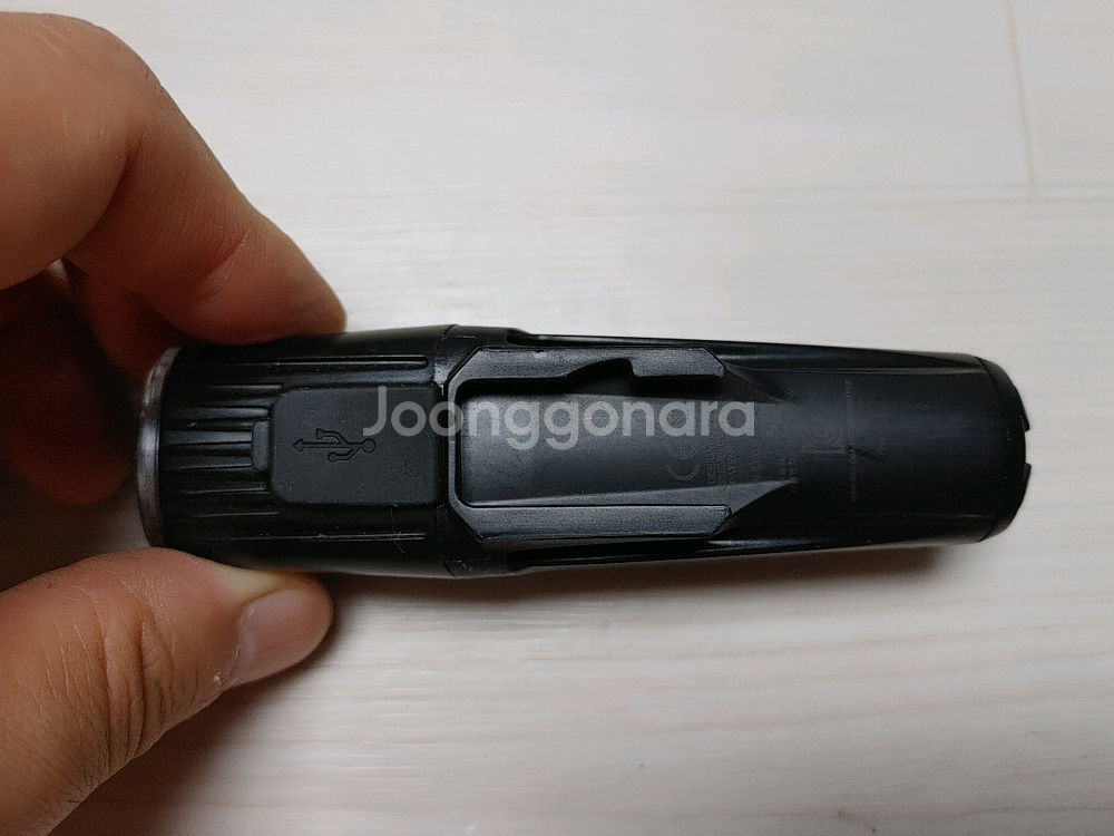 전조등] 문라이트메테오 보텍스프로 V3 1300루멘 충전식 전조등 팝니다. (택포2.8만)**--7