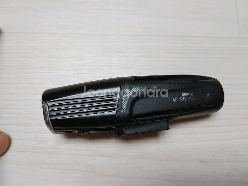 전조등] 문라이트메테오 보텍스프로 V3 1300루멘 충전식 전조등 팝니다. (택포2.8만)**--8