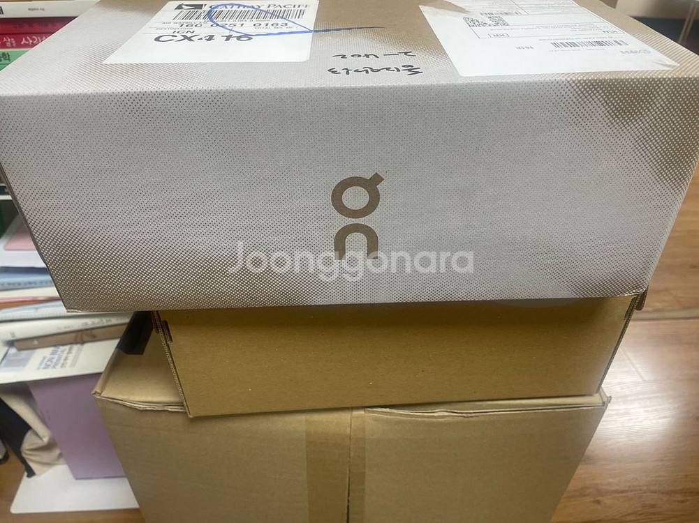 온러닝 클라우드 6 코스트 블랙 270 새상품--2