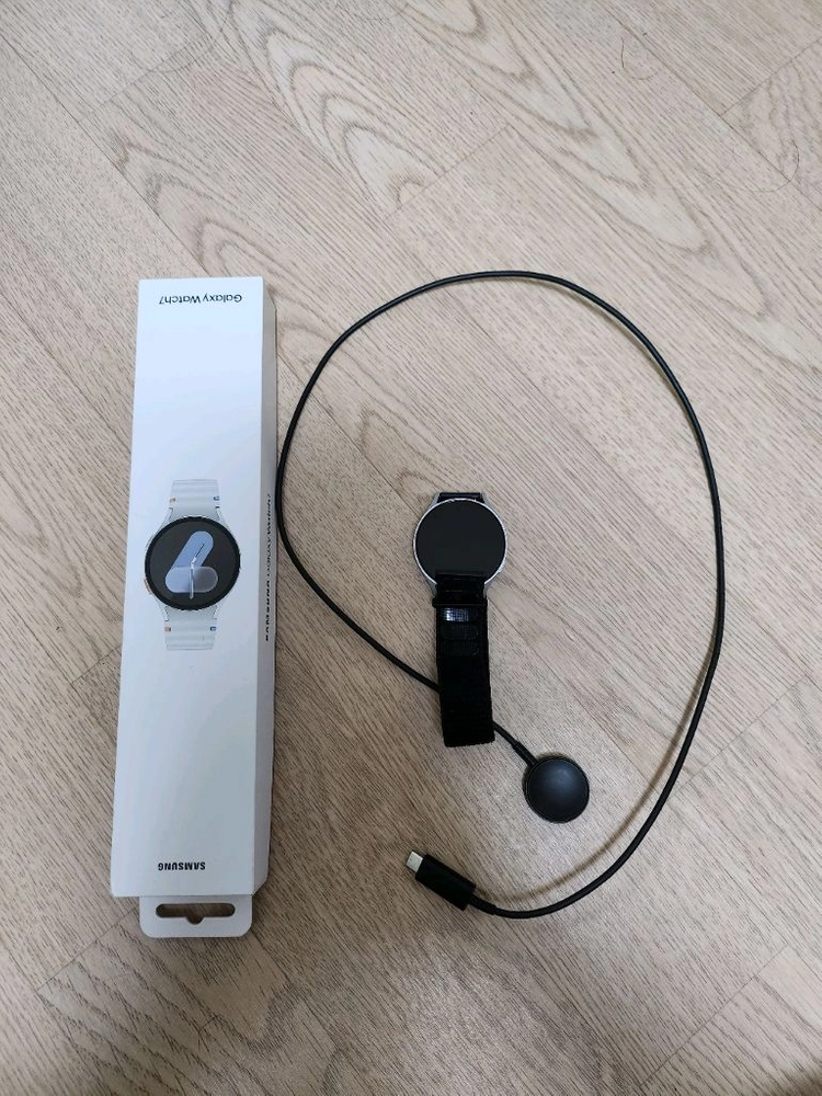 갤럭시 워치7 44mm 블루툿. 이미지