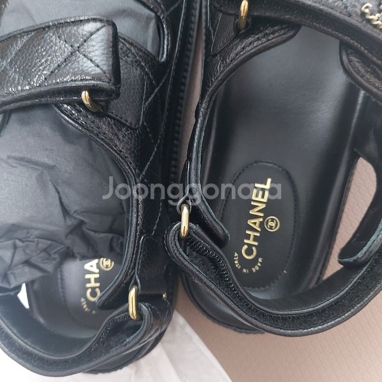 (38,250)샤넬 밸크로 샌들 벨크로 캐비어 블랙--5