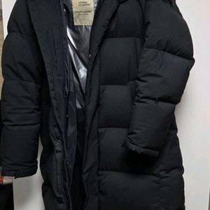 내셔널지오그래픽 롱패딩 L사이즈 팝니다