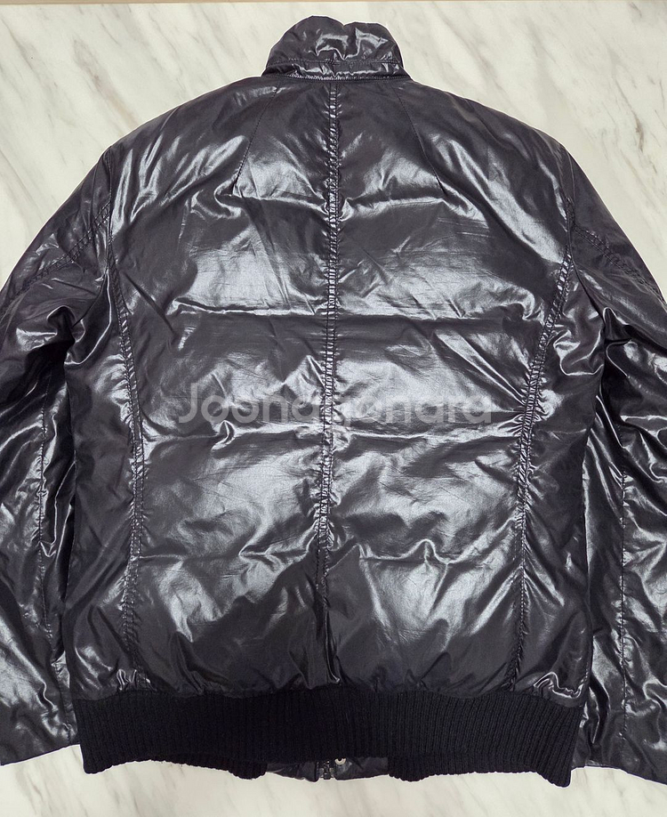 솔리드옴므 유광 지퍼디테일 다운패딩--1