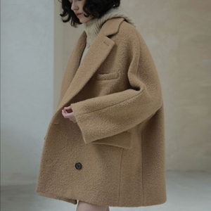 노미나떼 노엘 부클 하프코트 웜베이지