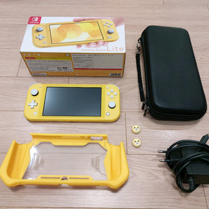 닌텐도 스위치 라이트 옐로우 제품