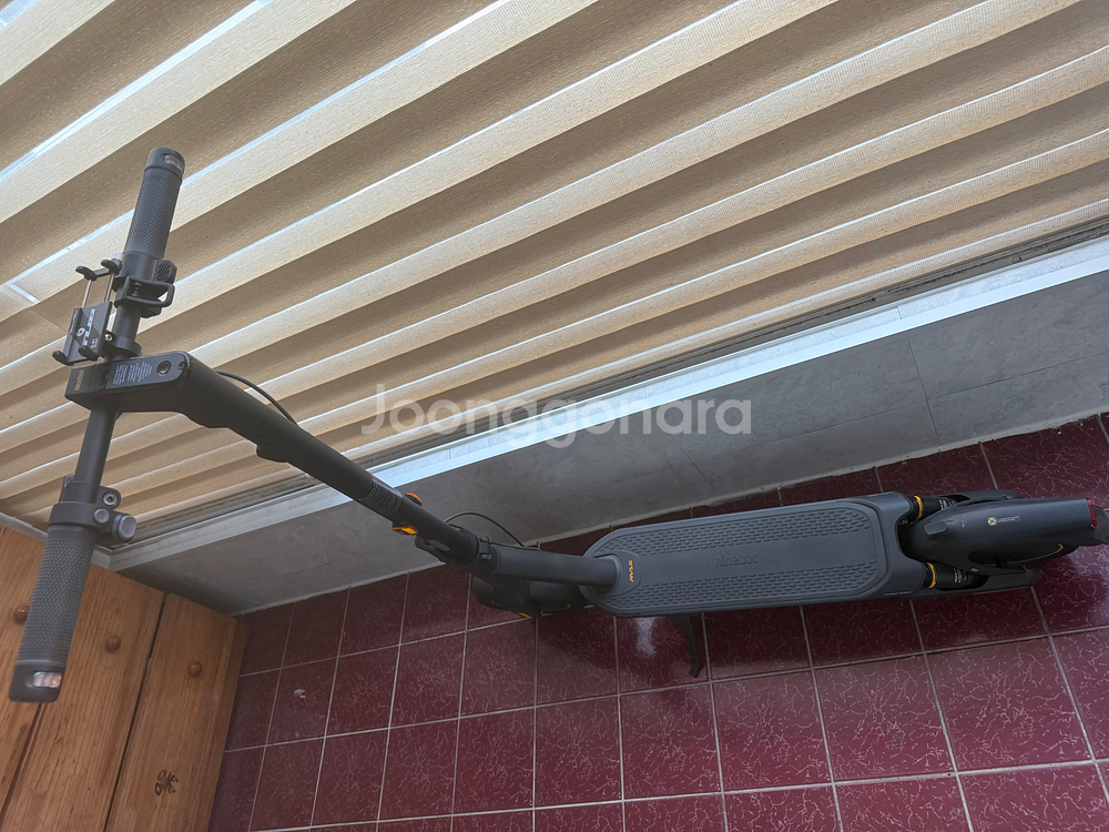 나인봇 전동킥보드--3