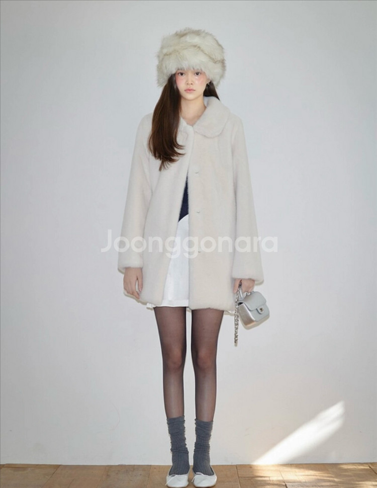 ODS 오디에스 퍼코트 아이보리 ECO FUR HALF COAT (IVORY)--2