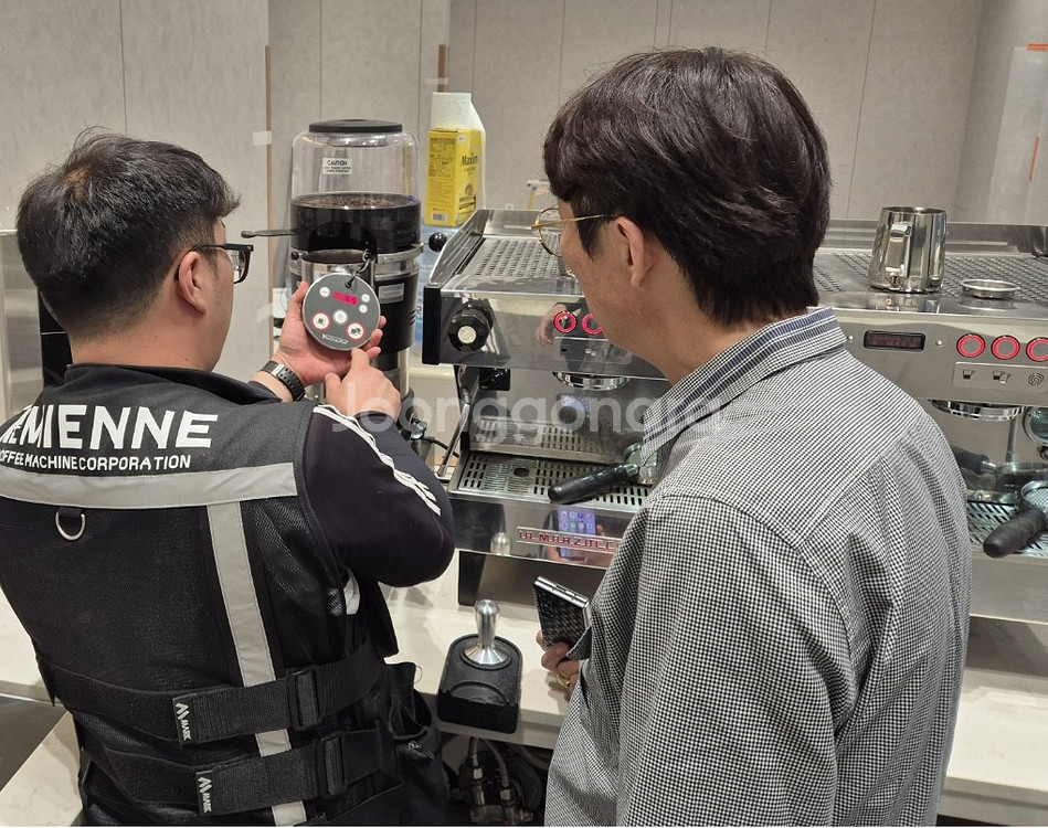 커피머신 설치 비용 이전 재설치 해드려요--5