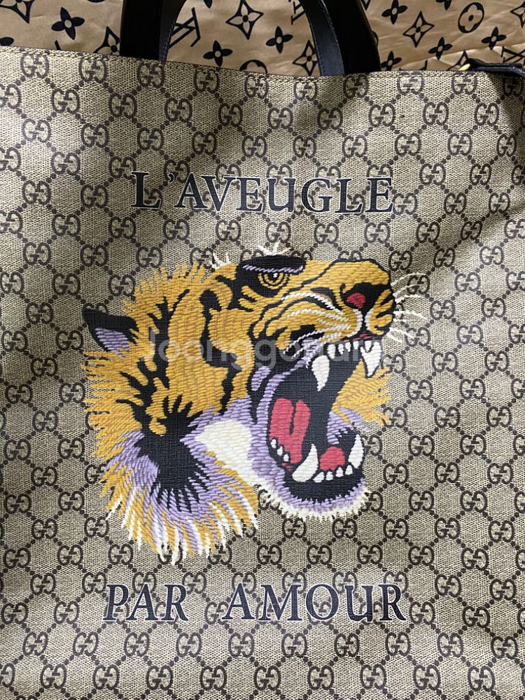 [영수증] 구찌 GG 수프림 타이거 토트백--1