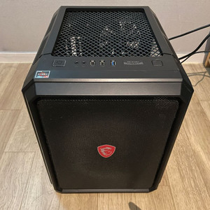 컴퓨터 본체 및 삼성 27인치 커브드 모니터 일괄