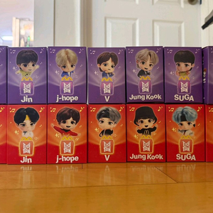 맥도날드 해피밀 BTS 피규어 1,2차 14종 전종 새상품 판매합니다.