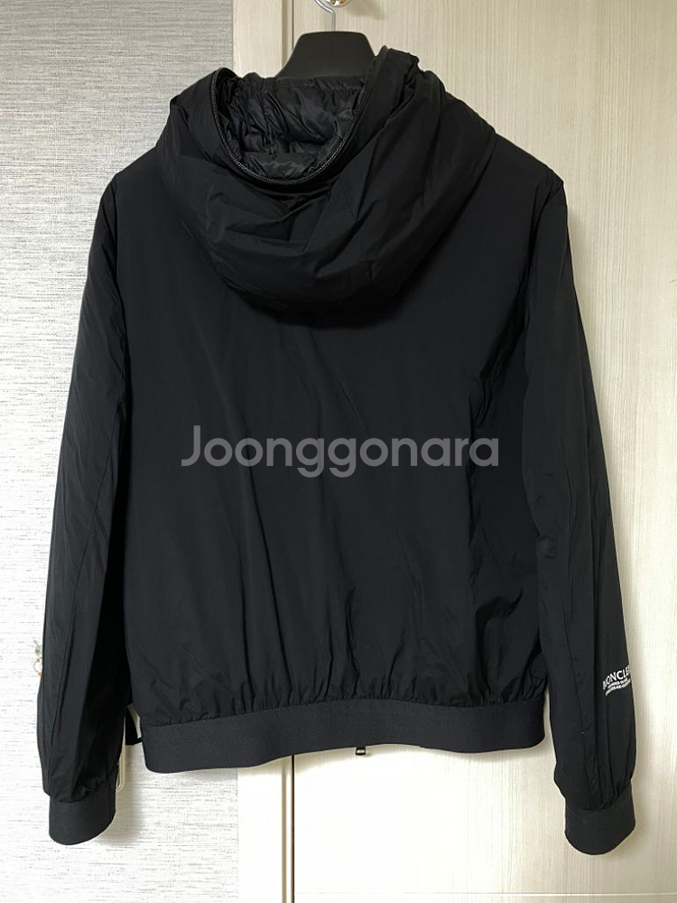 [1] 21FW 몽클레어 램빌 암로고 경량 자켓--1