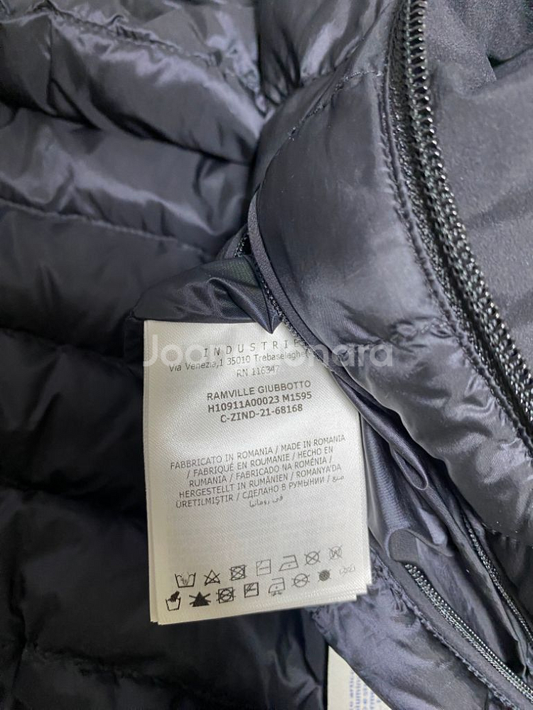 [1] 21FW 몽클레어 램빌 암로고 경량 자켓--5