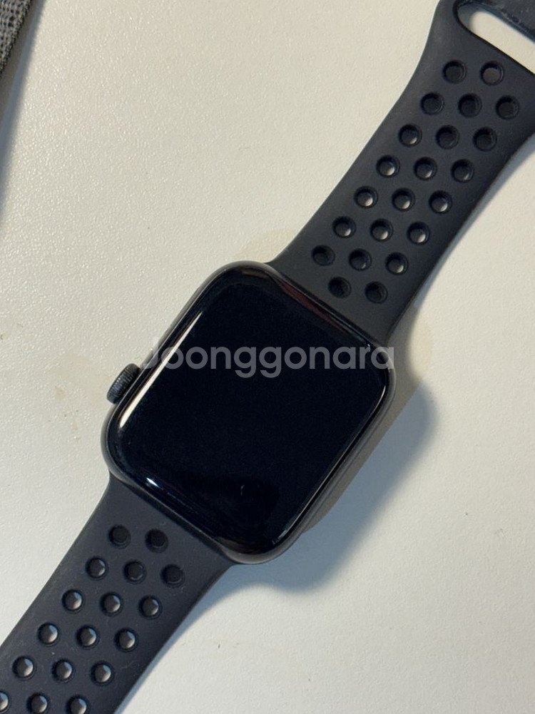 애플워치 SE 44mm 나이키에디션--1