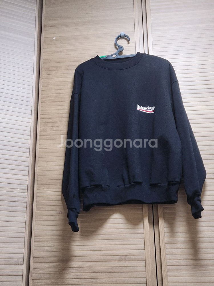 발렌시아가 로고 맨투맨--0