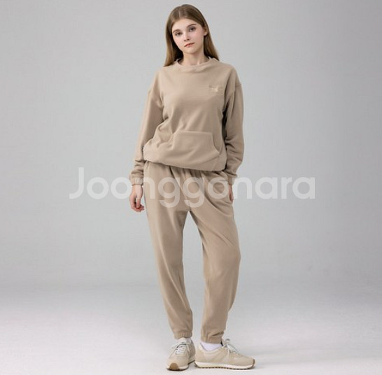 에버라스트 여자 플리스 트레이닝 세트 L100사이즈 베이지 카키 운동복--1