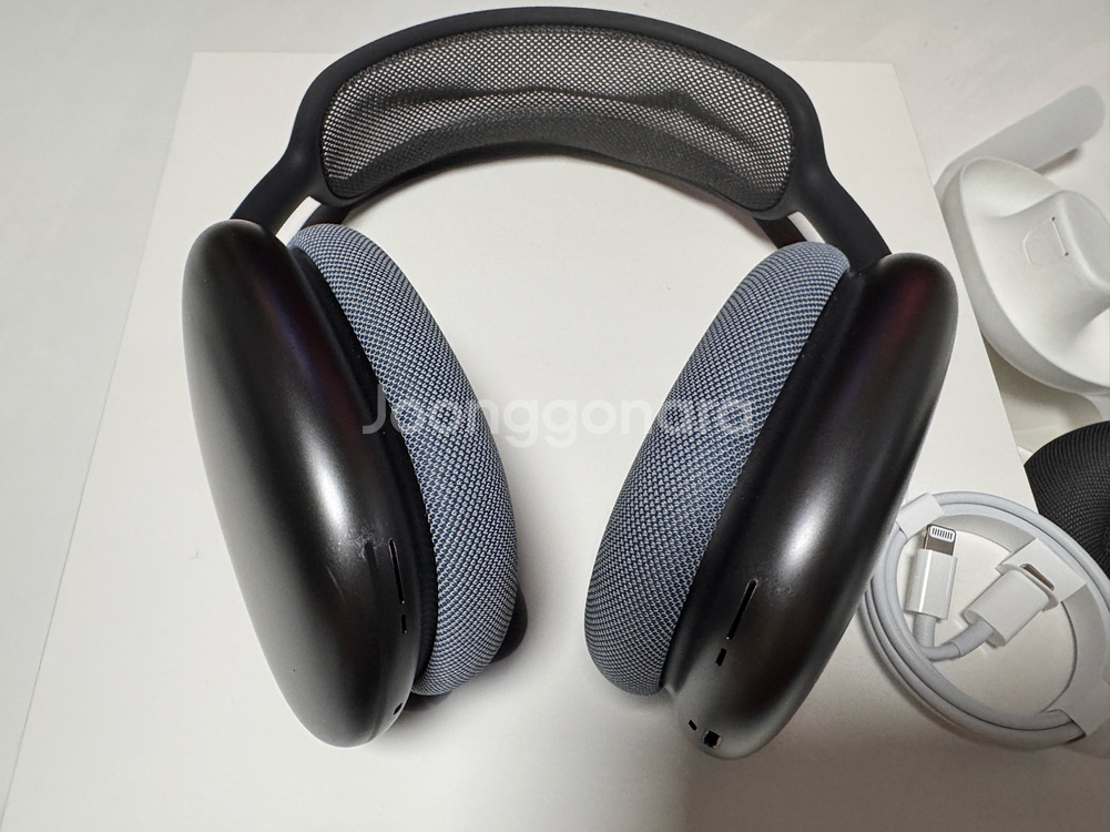 애플 에어팟 맥스 스페이스 그레이 풀박스(라이트닝, 여분 이어패드)--2