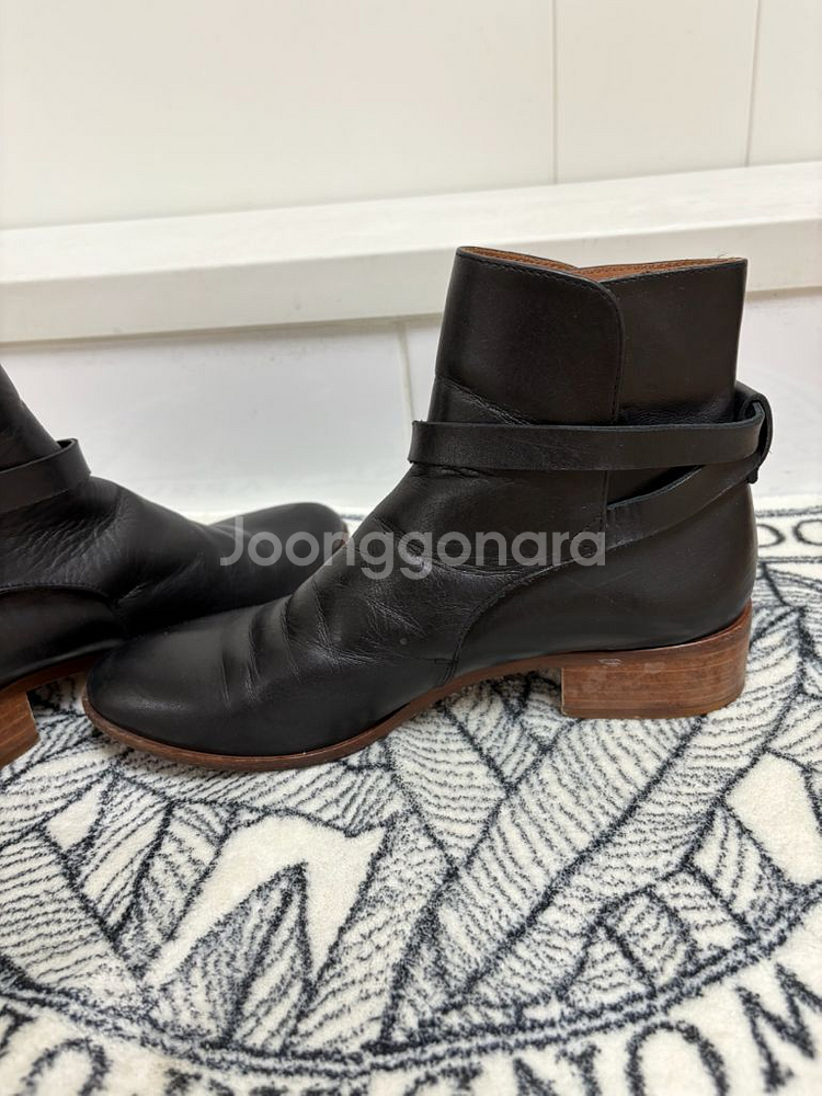 앤아더스토리즈 부츠--5