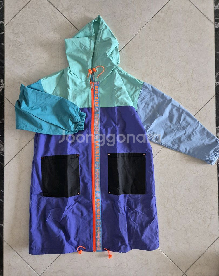 베베베베 바람막이(XXL) 판매해요.--0