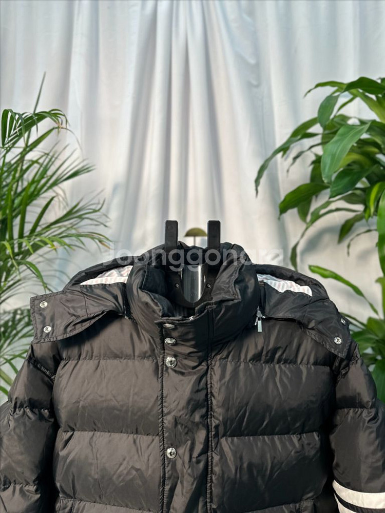 (3)톰브라운 사선 봄버 패딩자켓 블랙--6