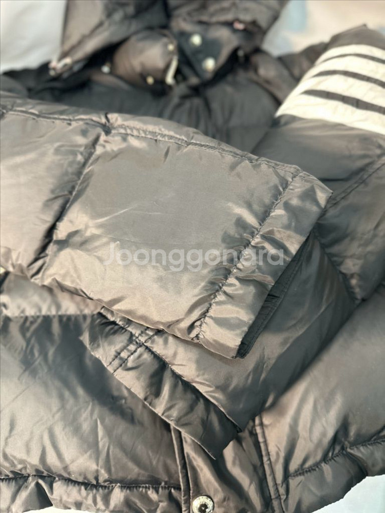 (3)톰브라운 사선 봄버 패딩자켓 블랙--7