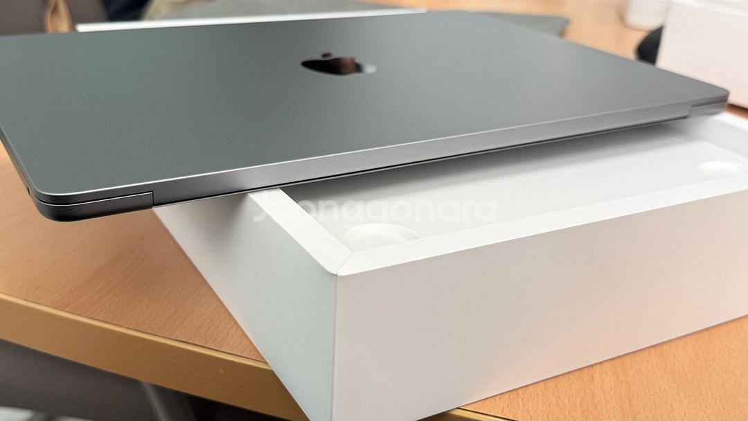 (SS급 풀박) 맥북 에어 M3 15인치 8GB/256GB (2025년형 스페이스그레이)--14