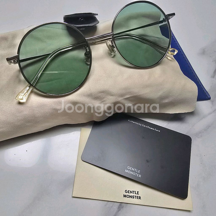젠틀몬스터 미드나잇선 그린 선글라스(정품인증서, 케이스 포함)--1