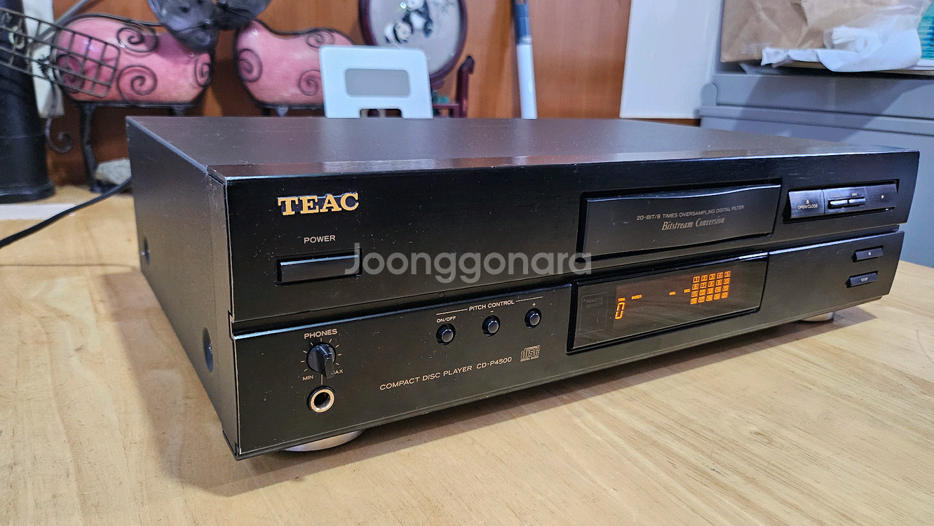 TEAC CD-P4500 CD PLAYER--3
