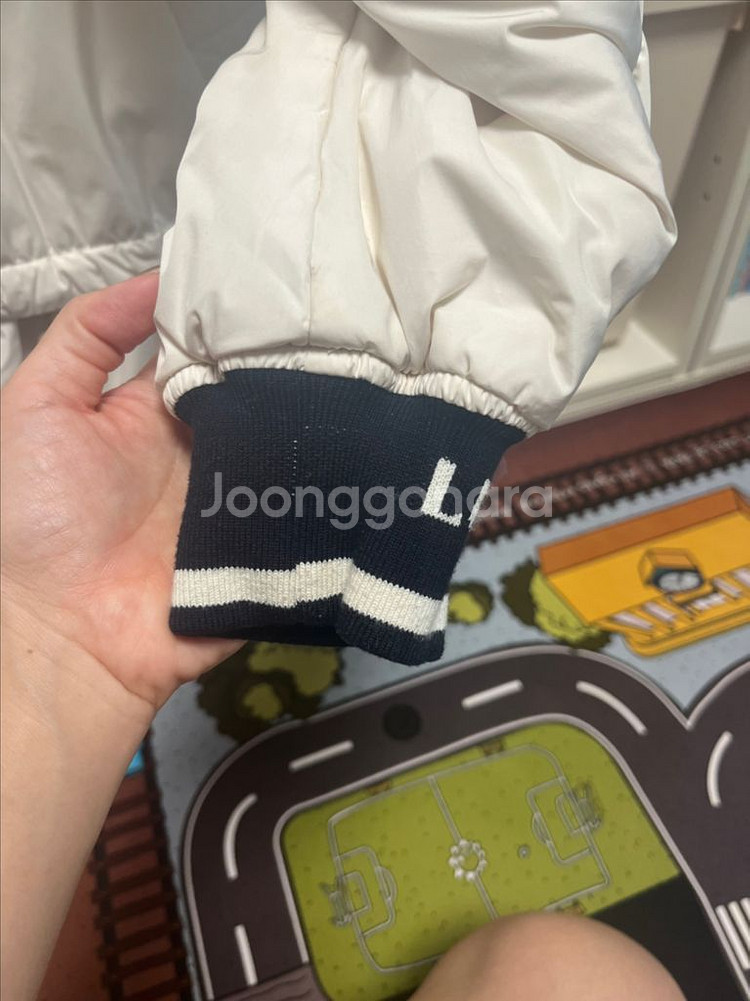 럭키슈에뜨 패딩 점퍼--3