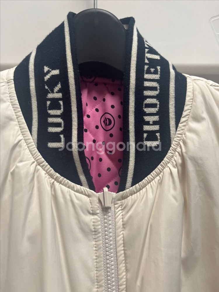 럭키슈에뜨 패딩 점퍼--1