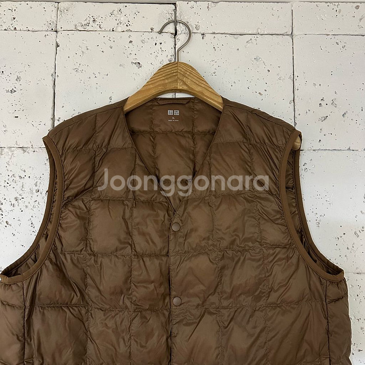 XL 유니클로 경량 패딩 조끼--1