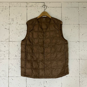 XL 유니클로 경량 패딩 조끼