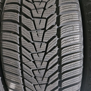 245/40R20 겨울타이어