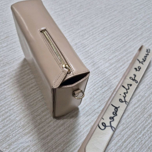 뮤트뮤즈 아뮤즈백