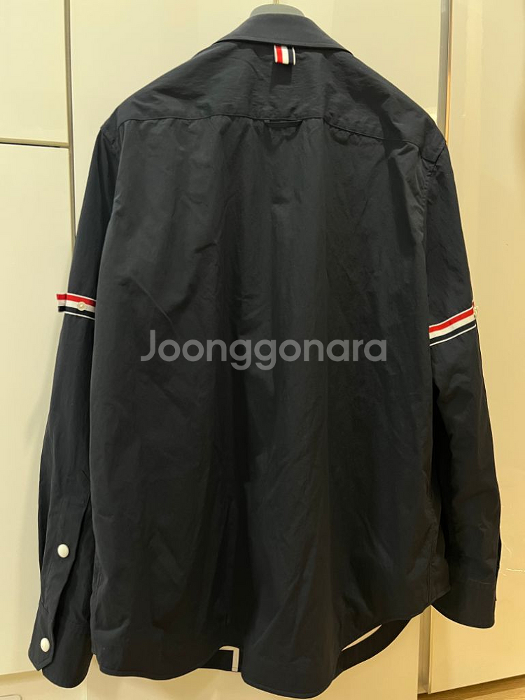 톰브라운 암밴드 자켓 3사이즈 (새상품급)--1