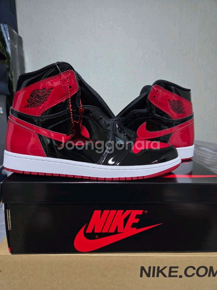 조던1 레트로 하이 OG 페이턴트 브레드 295사이즈--0