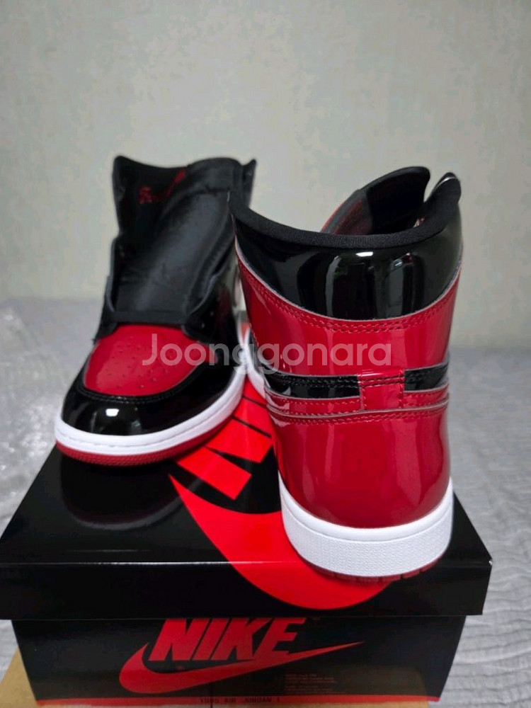 조던1 레트로 하이 OG 페이턴트 브레드 295사이즈--5