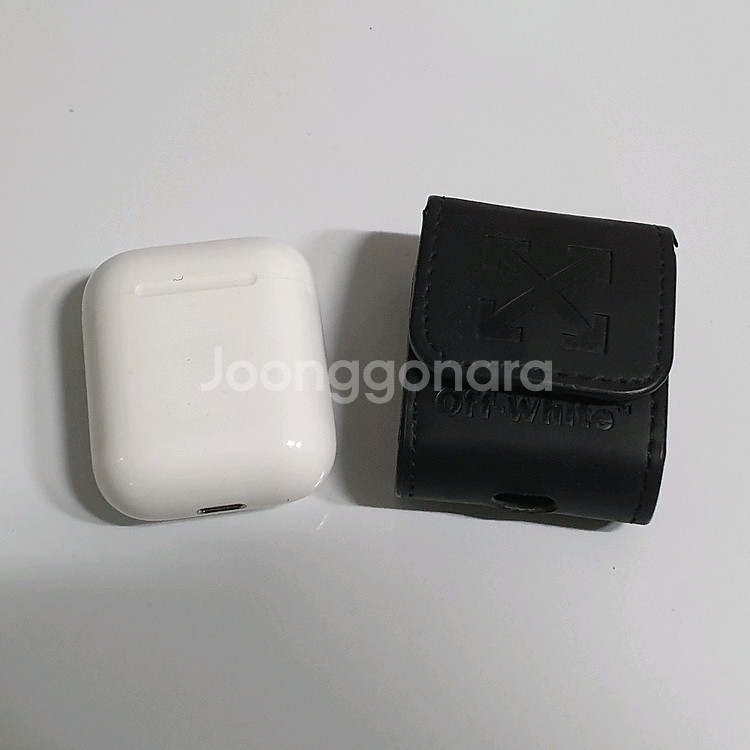 에어팟1세대 본체 오프화이트케이스(컨디션좋음)--1