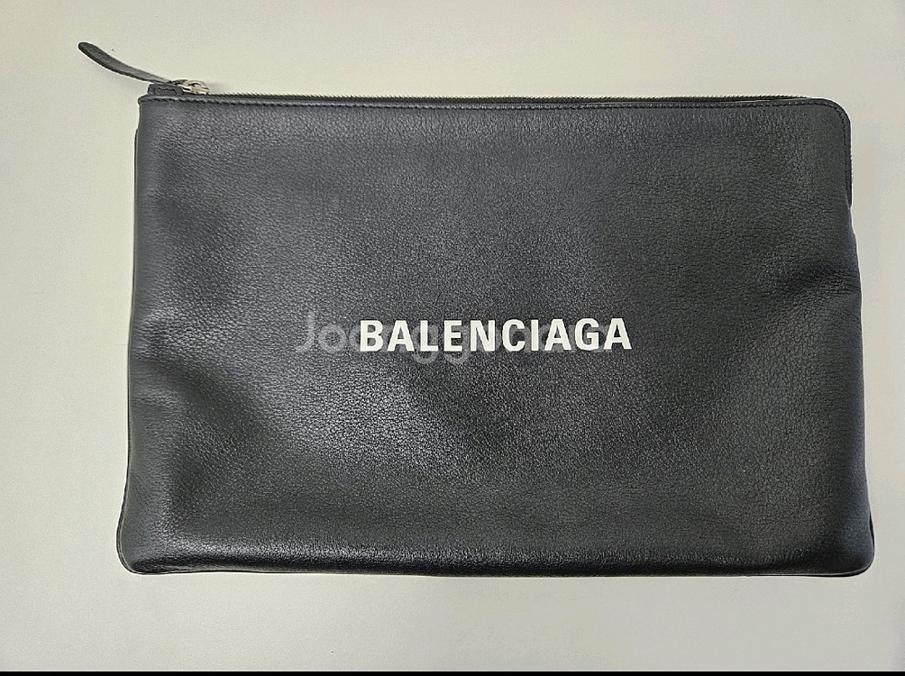 발렌시아가 로고 클러치백--0