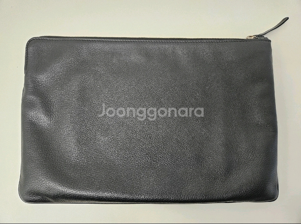 발렌시아가 로고 클러치백--1