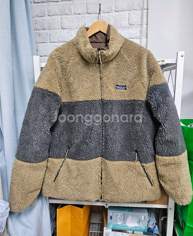 파타고니아 사일런트 다운패딩 105 리버서블 양면패딩 XD33--1