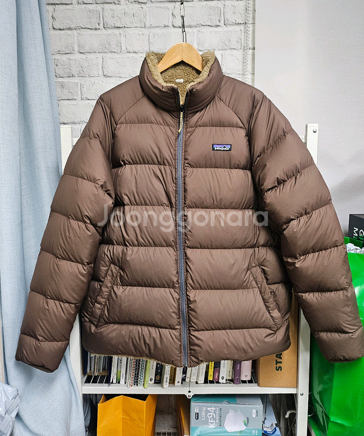 파타고니아 사일런트 다운패딩 105 리버서블 양면패딩 XD33--0