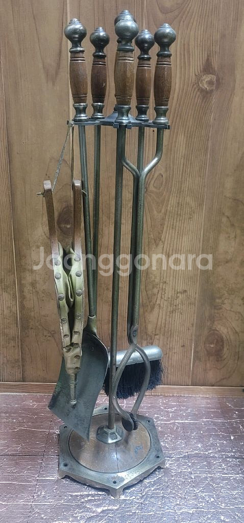 황동 원목 벽난로 도구 세트--0