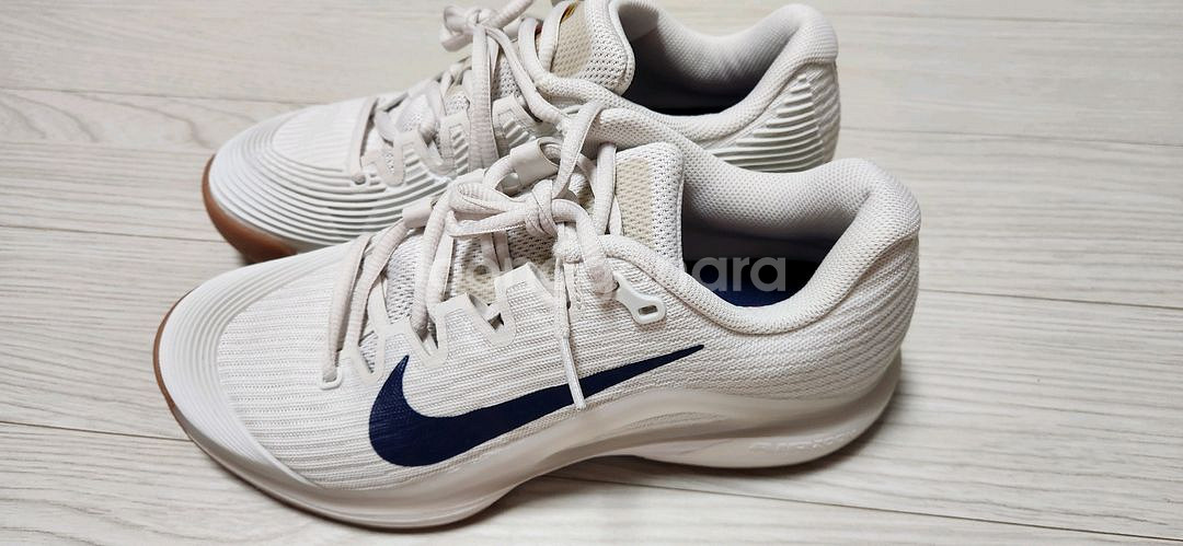 나이키 베이퍼 테니스화 235--4
