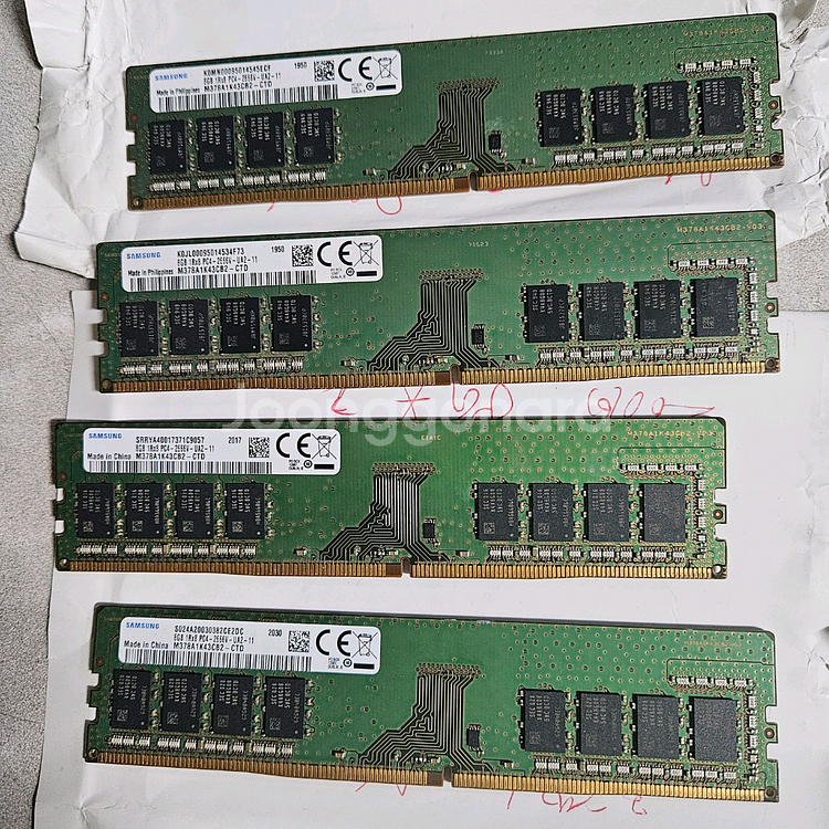 삼성 DDR4 8GB 메모리 4개 세트 택포--0