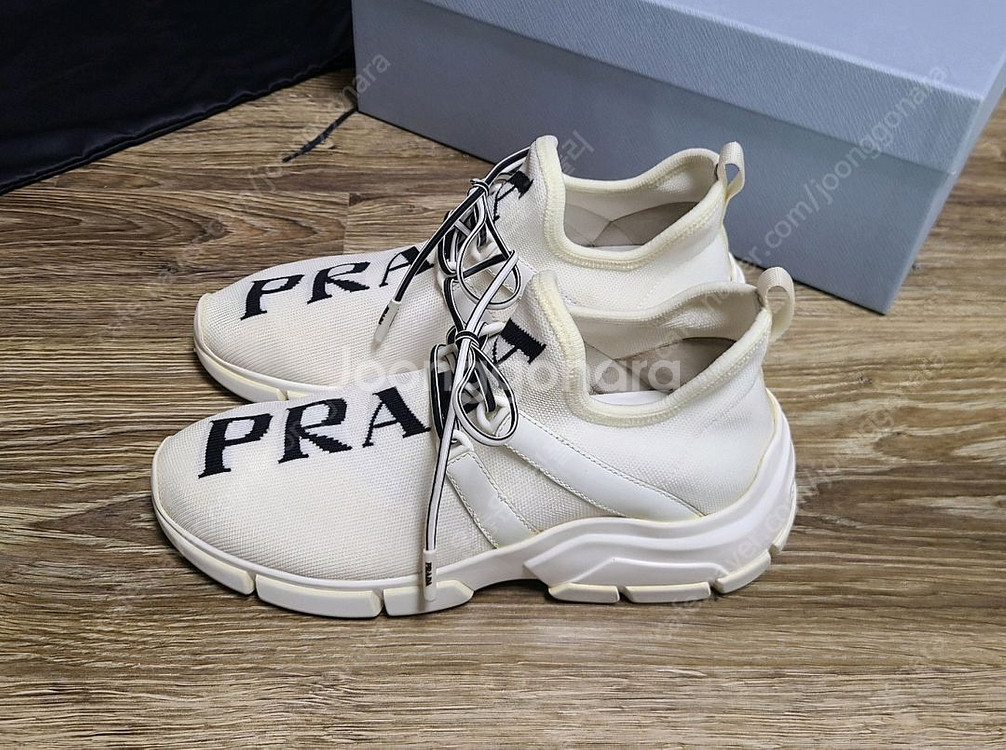 프라다 니트 스니커즈 225 운동화신발키높이나이키구찌루이비통발렌시아가오버솔라이톤마르지엘라아디다스아식스덩크조던로우디올--4