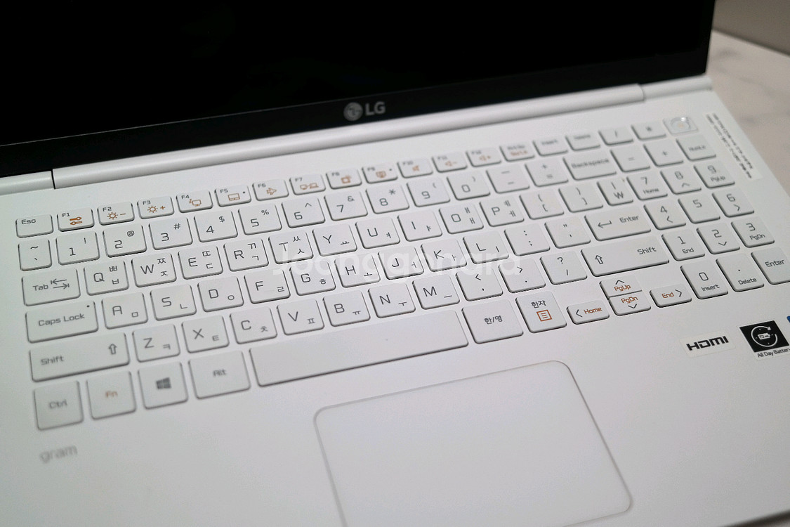 (부품용)LG 그램 고장 노트북 (15z980-ga70k)--6