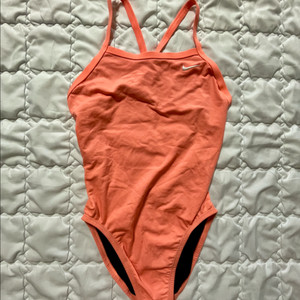 나이키 브라이튼망고 레이서백 30